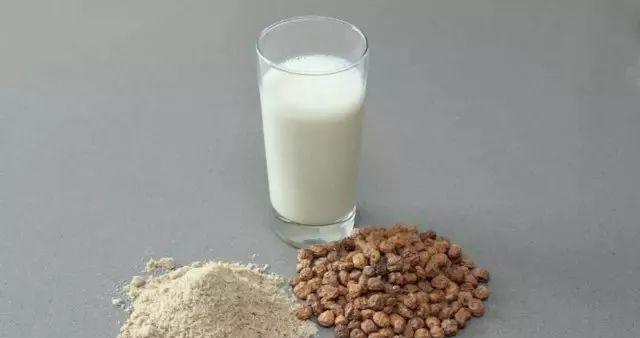 探秘油莎豆的健康功效（从营养成分到食用方法，让你了解油莎豆的全面益处）