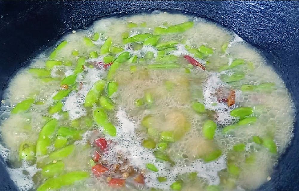如何正确洗毛豆（毛豆清洁小技巧，让您的食品更加安全健康）