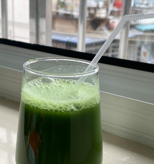 如何制作美味的羽衣甘蓝菜(简单易学的羽衣甘蓝菜做法分享)